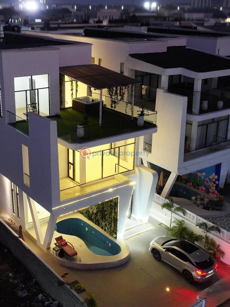 5 bedroom Detached Duplex For Sale Chevron Drive Lekki Lagos - 0