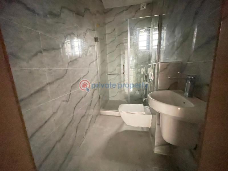 5 bedroom Flat & Apartment For Sale Surulere Lagos - 2