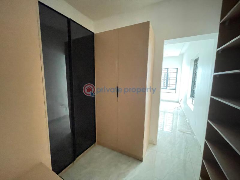 5 bedroom Flat & Apartment For Sale Surulere Lagos - 7