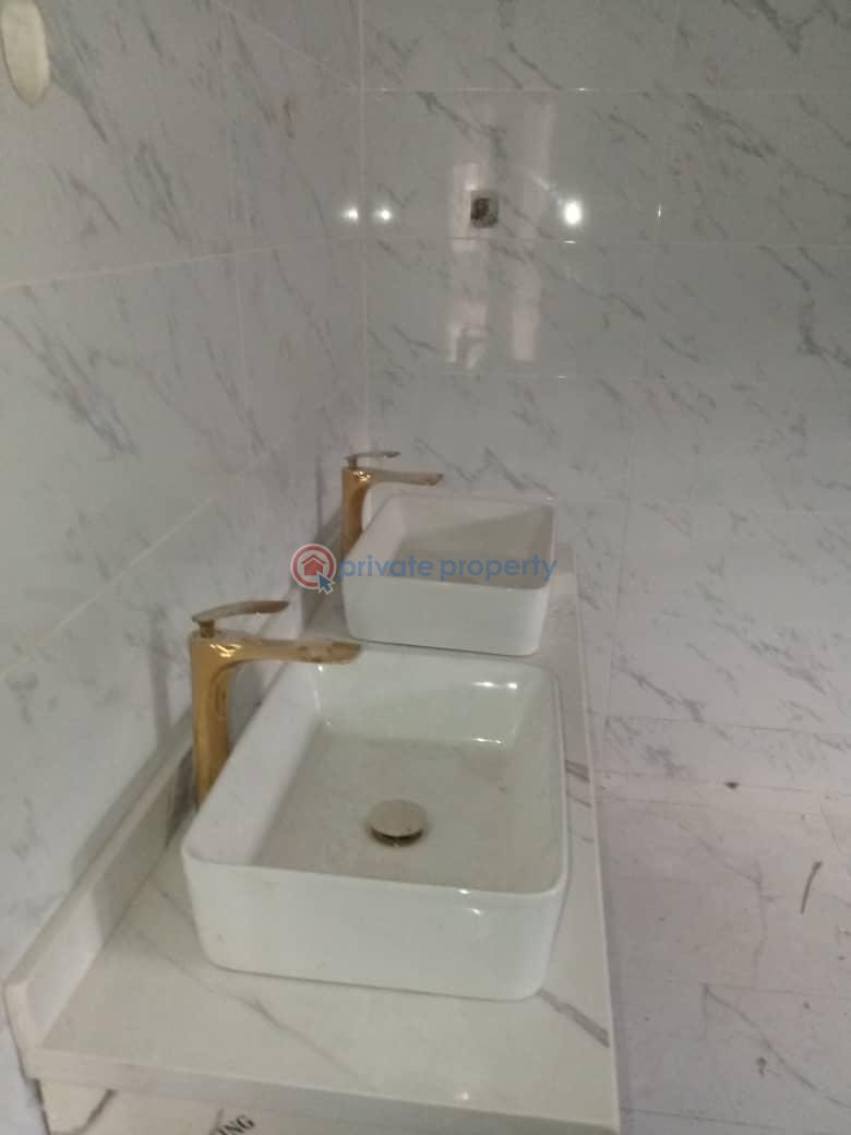 5 bedroom Detached Duplex For Sale Valley View Estate,oluodo Ebute Ikorodu Lagos - 4