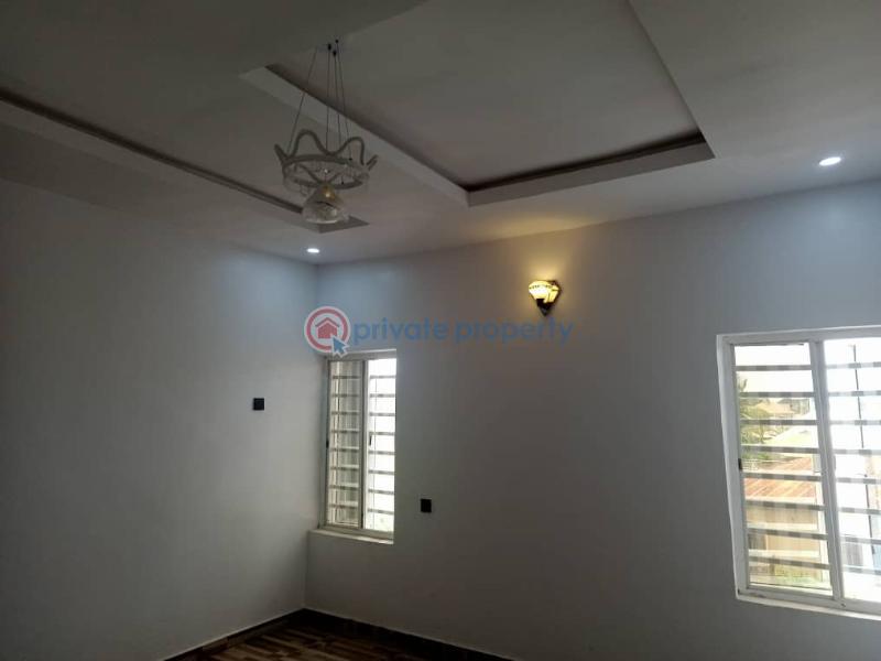 5 bedroom Detached Duplex For Sale Temidire Estate, Ologuneru Ibadan Oyo - 2