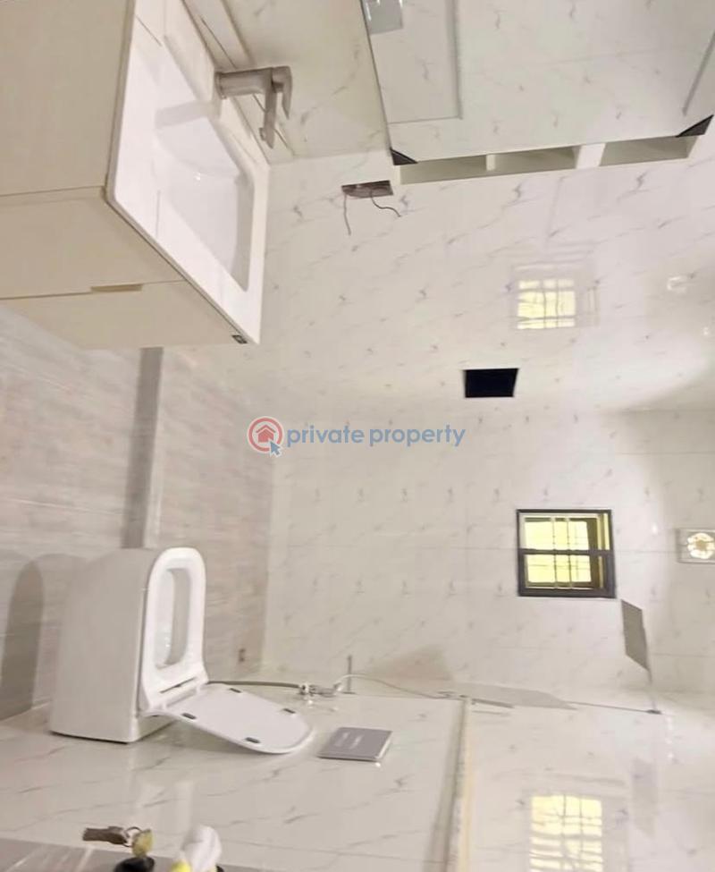 5 bedroom Detached Duplex For Sale Apo Resettlement Apo Abuja Phase 2  - 4