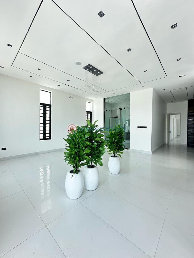 5 bedroom Detached Duplex For Sale Chevron Lekki Lagos - 3