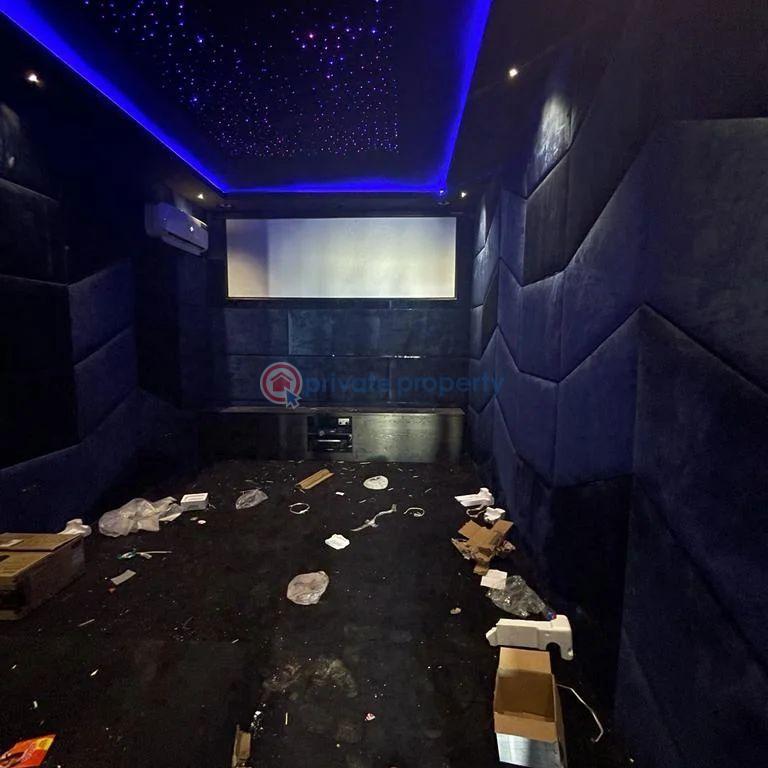 5 bedroom Detached Duplex For Sale Guzape Abuja Phase 1  - 1