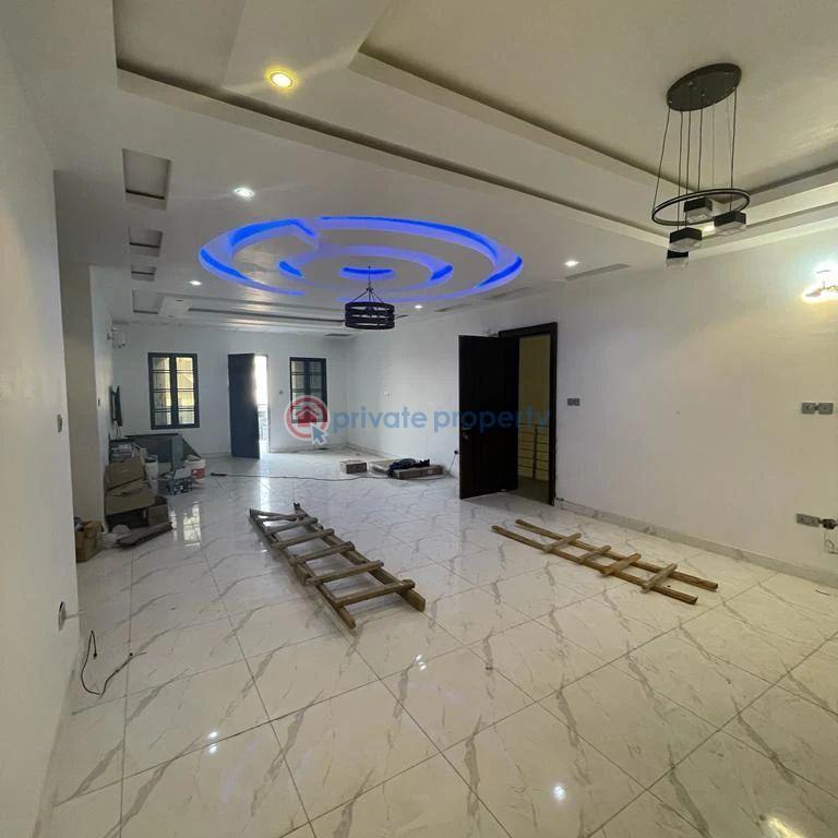 5 bedroom Detached Duplex For Sale Guzape Abuja Phase 1  - 2