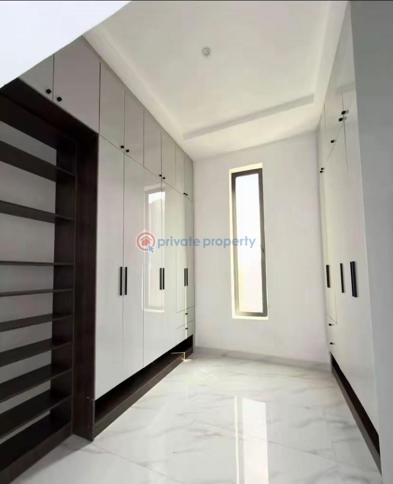 5 bedroom Detached Duplex For Sale Apo Resettlement Apo Abuja Phase 2  - 3