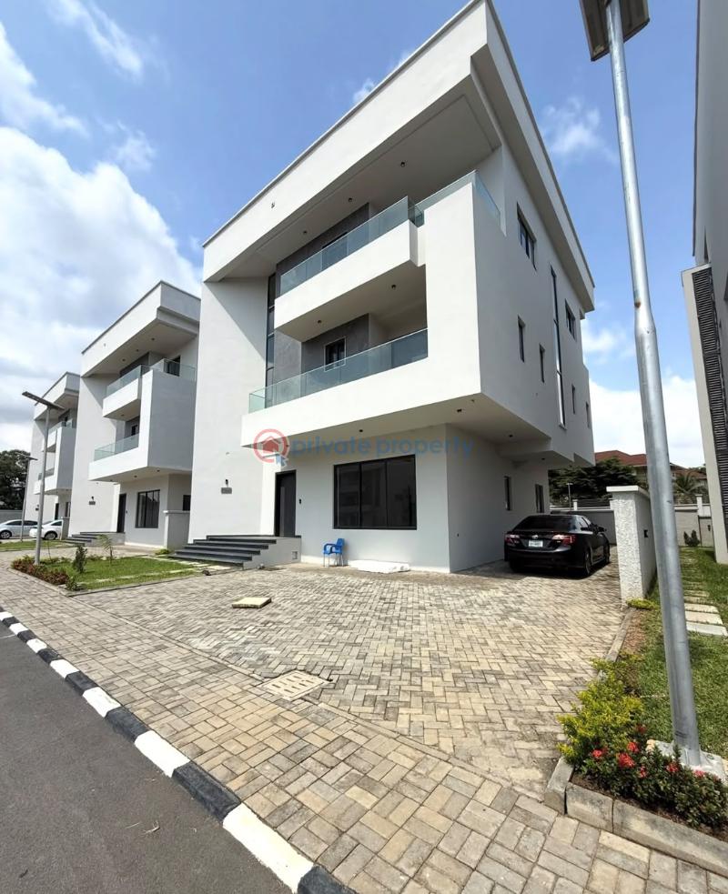5 bedroom Detached Duplex For Sale Jabi Abuja Phase 2  - 1