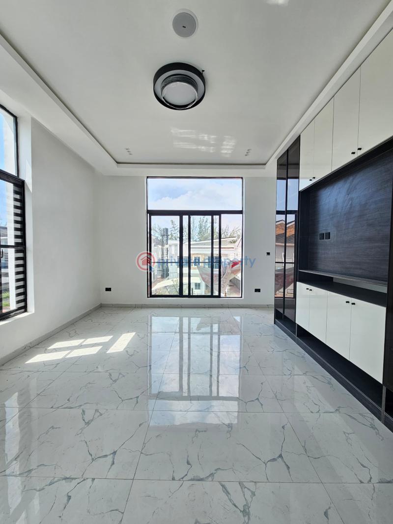 5 bedroom House For Sale Ikota, County Lekki Lagos - 14