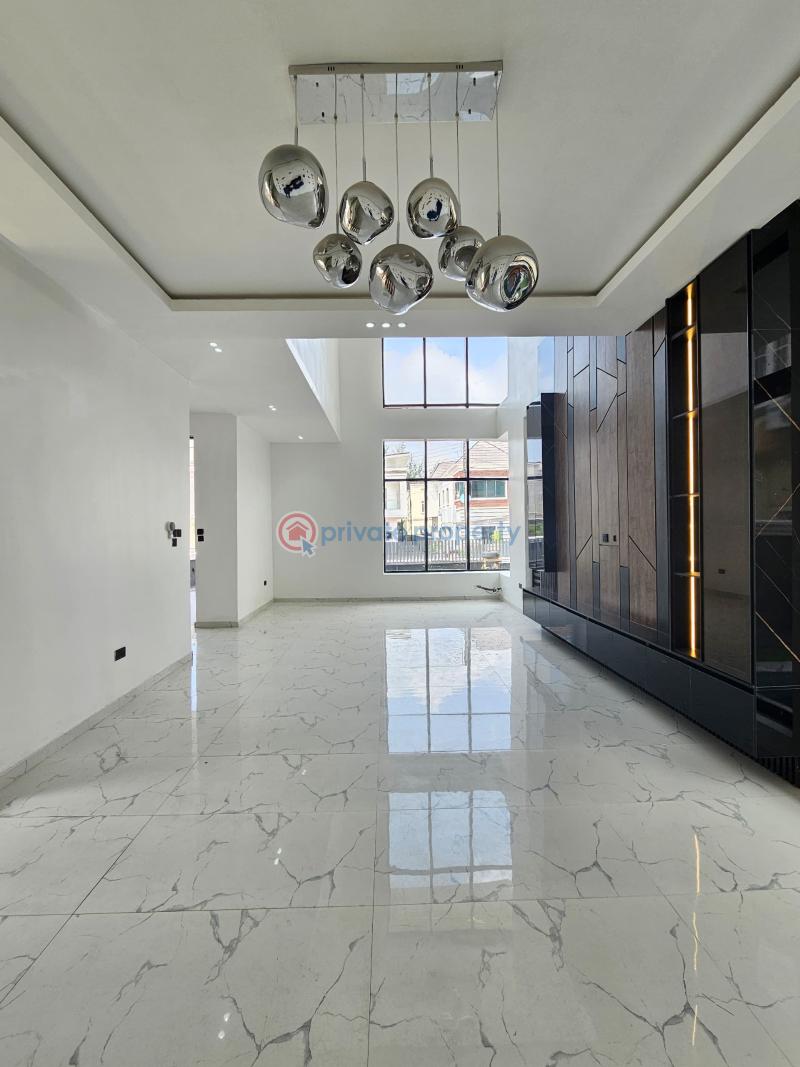 5 bedroom House For Sale Ikota, County Lekki Lagos - 1