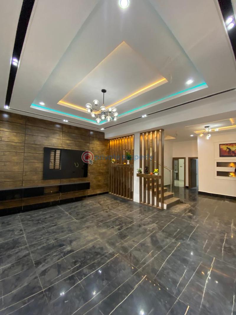 5 bedroom Duplex For Sale Wtc Enugu Suburb Enugu Area  - 0