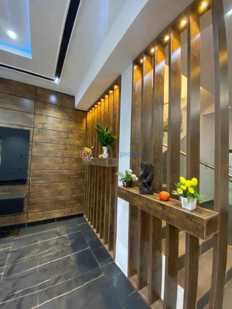 5 bedroom Duplex For Sale Wtc Enugu Suburb Enugu Area  - 5