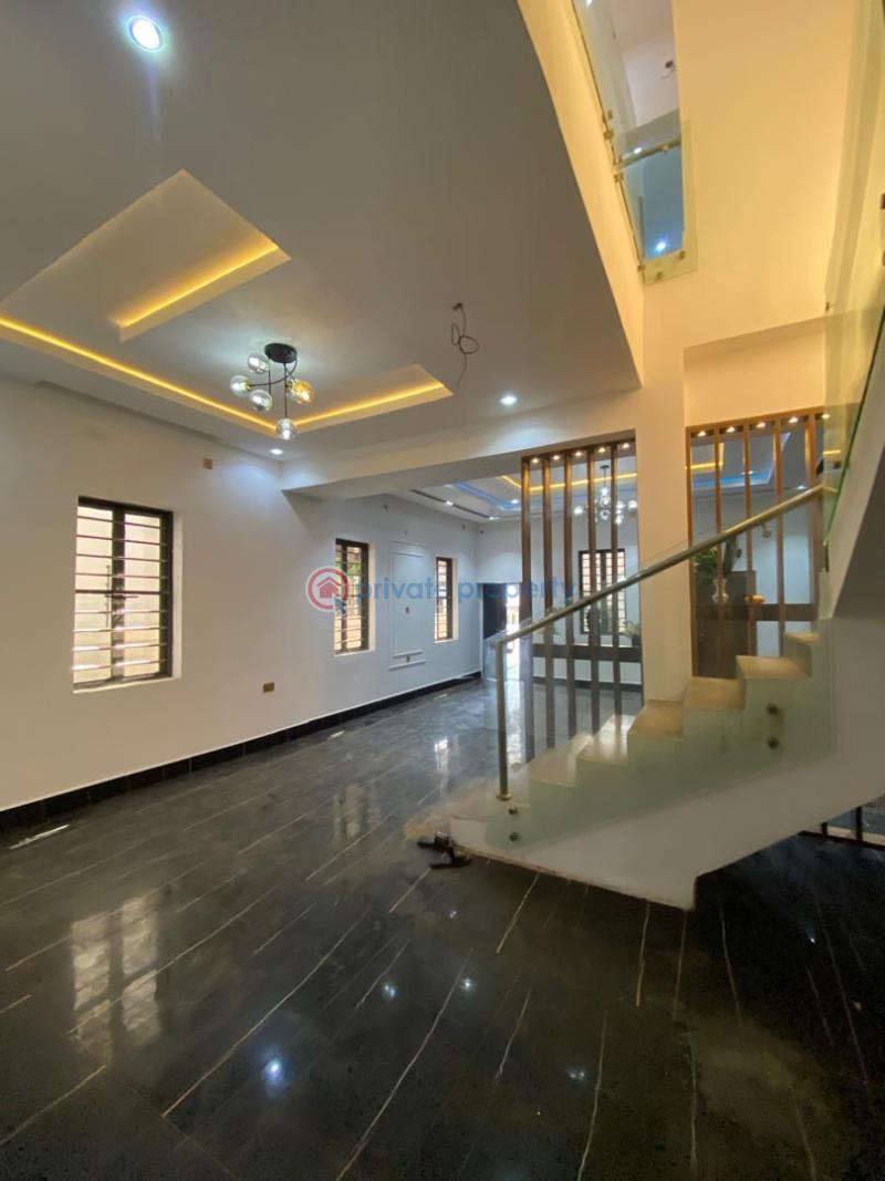 5 bedroom Duplex For Sale Wtc Enugu Suburb Enugu Area  - 3