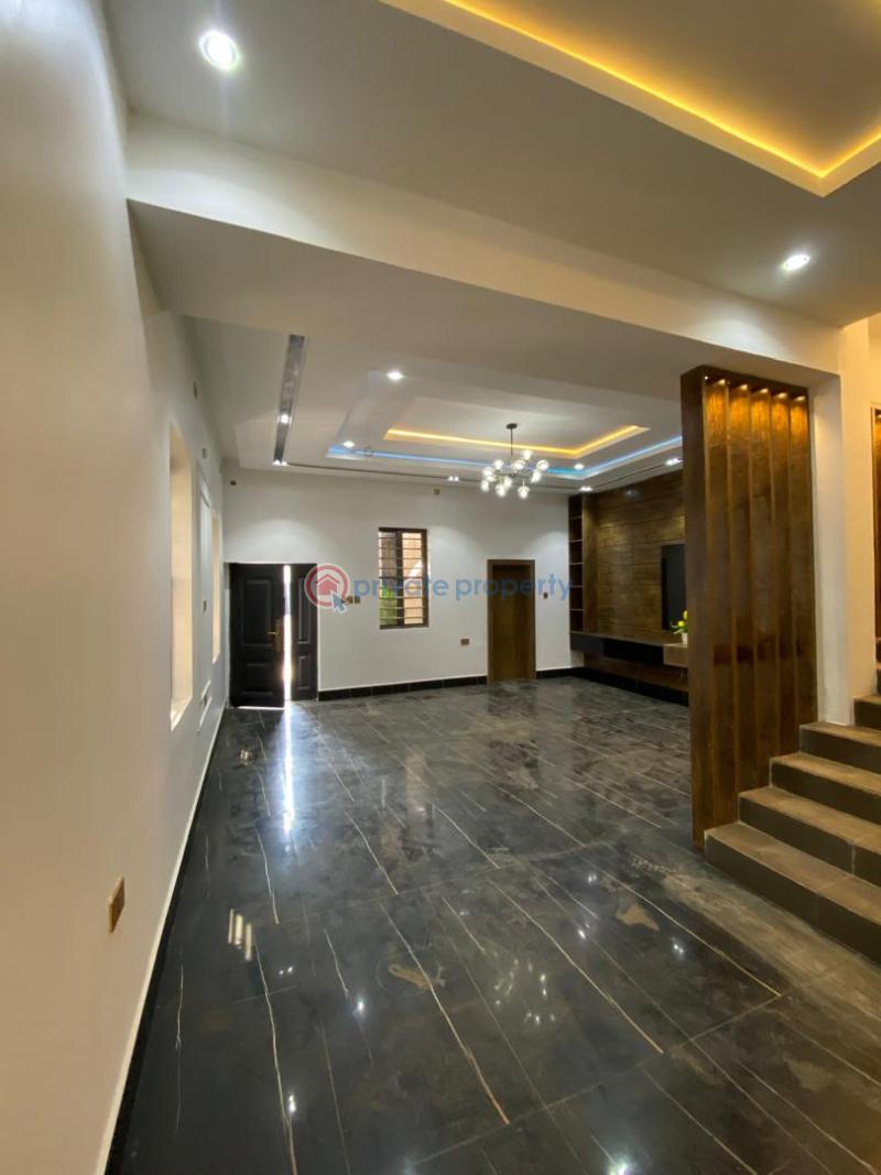 5 bedroom Duplex For Sale Wtc Enugu Suburb Enugu Area  - 2