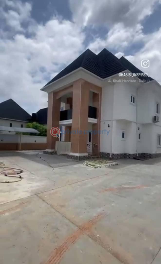 5 bedroom Detached Duplex For Sale Vanguard Off Okpanam Road , Asaba , Delta State . Asaba Delta