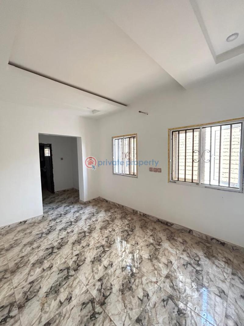 5 bedroom Detached Bungalow For Sale Apo Resettlement Apo Abuja Phase 2  - 4