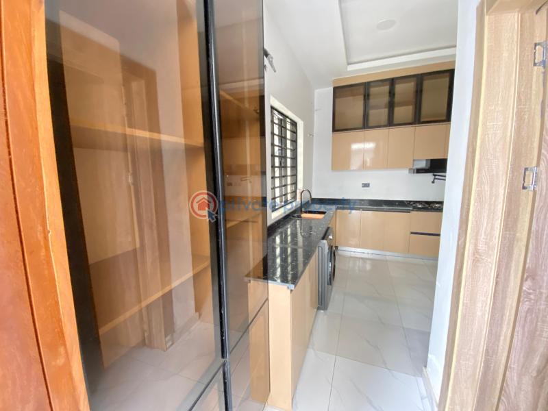 5 bedroom Detached Duplex For Sale Osapa Lekki Lagos - 10