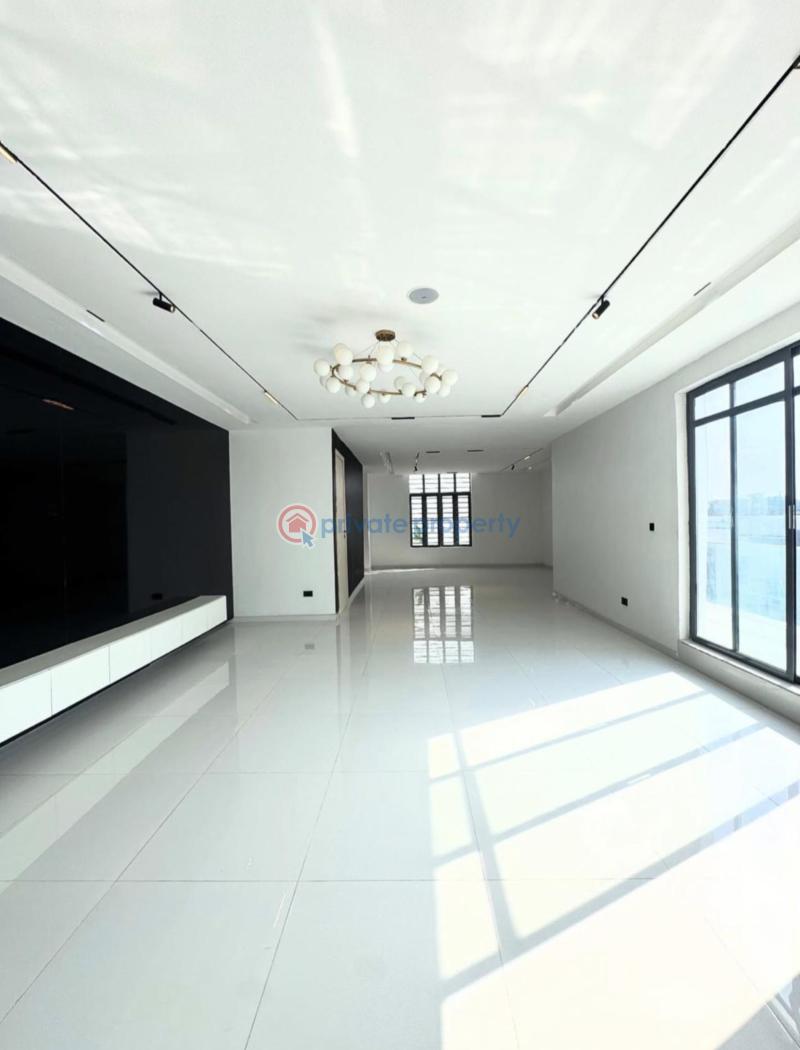 5 bedroom Detached Duplex For Sale Chevron Drive Lekki Lagos - 3