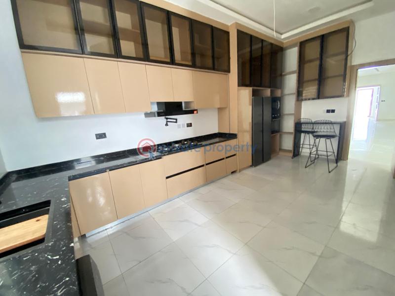 5 bedroom Detached Duplex For Sale Osapa Lekki Lagos - 5