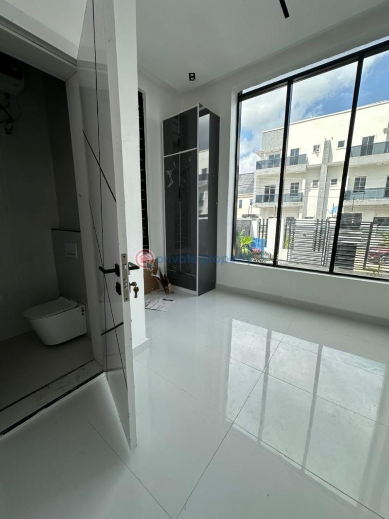 Newly built 5 bedroom fully detached duplex for sale - 6 5 bedroom Detached Duplex For Sale Ajah Lagos - 6