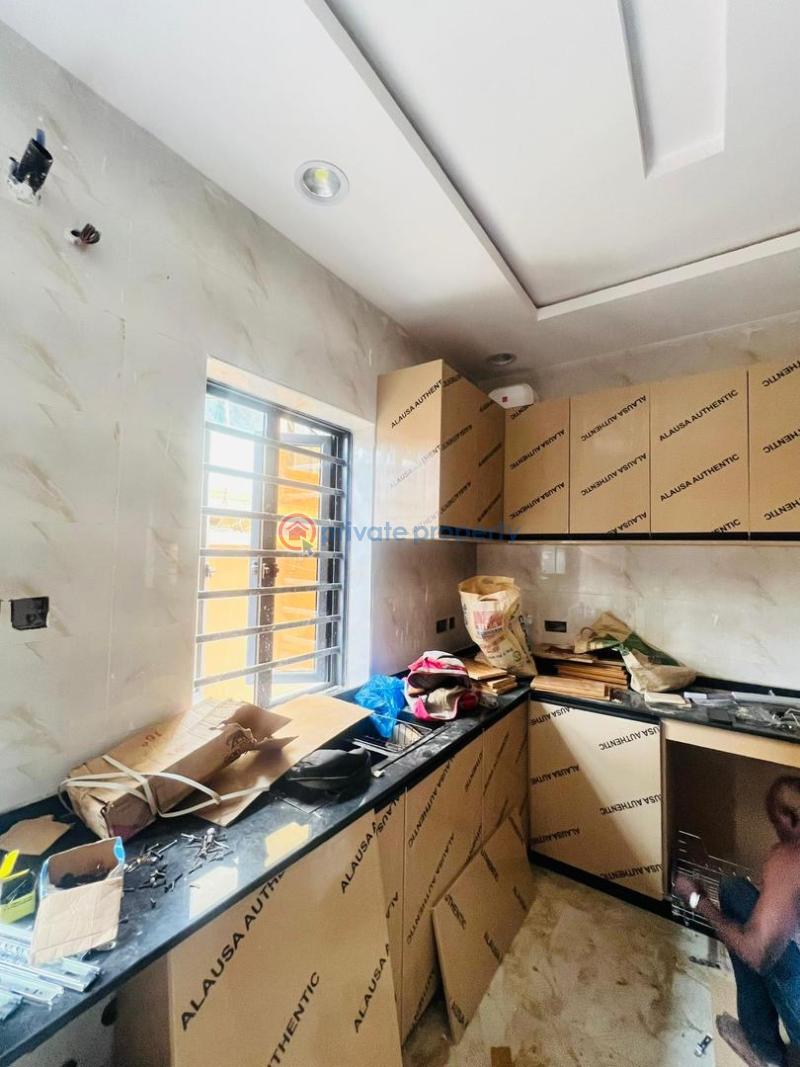 5 bedroom Detached Duplex For Sale Omole Phase 2 Estate Omole Phase 2 Ojodu Lagos - 10