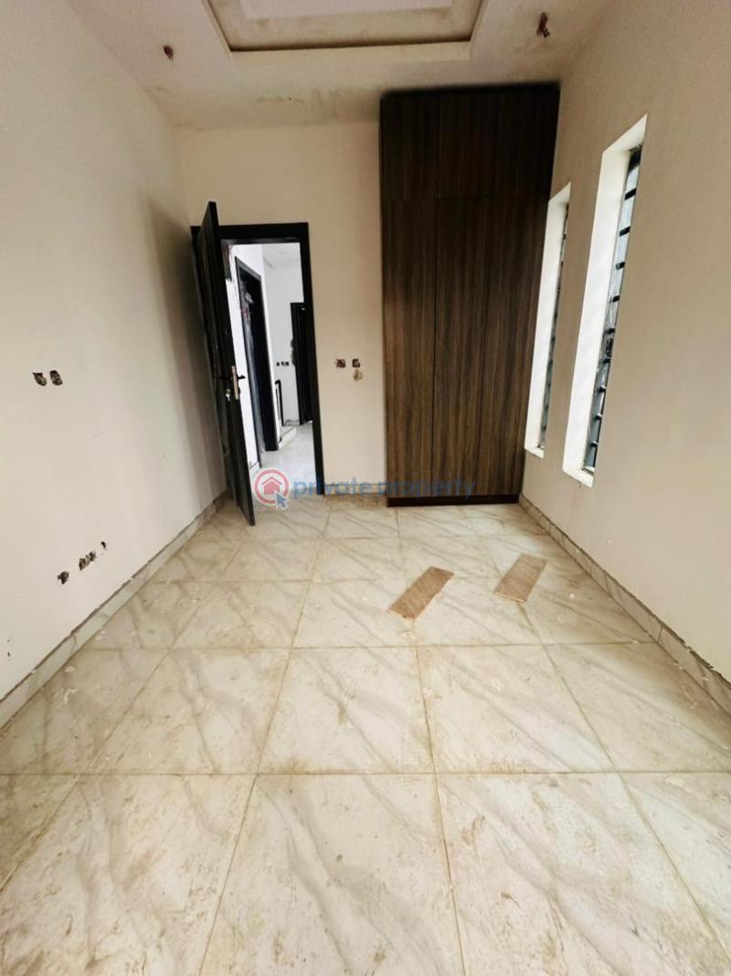 5 bedroom Detached Duplex For Sale Omole Phase 1 Ojodu Lagos - 1