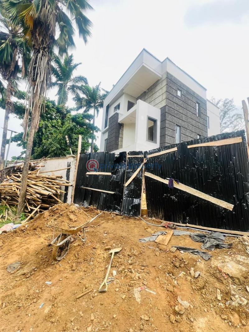 5 bedroom Detached Duplex For Sale Omole Phase 2 Ojodu Lagos - 10