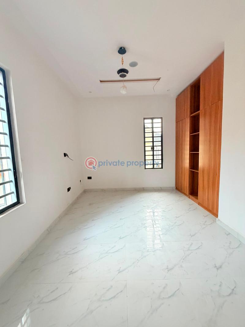 5 bedroom Detached Duplex For Sale Omole Phase 2 Ojodu Lagos - 9