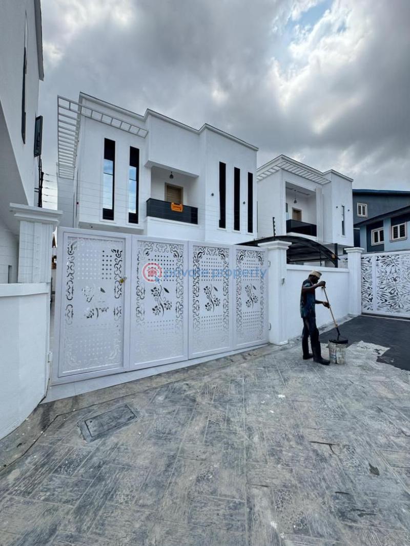5 bedroom Detached Duplex For Sale Omole Phase 1 Ojodu Lagos - 0