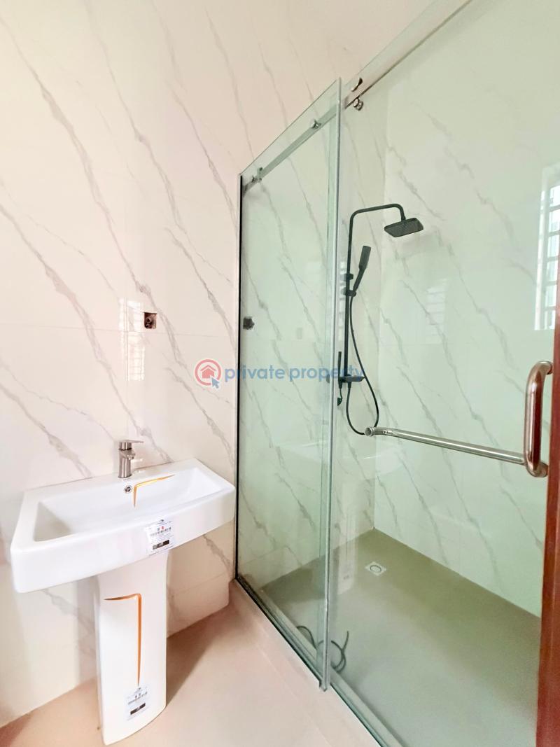 5 bedroom Detached Duplex For Sale Omole Phase 2 Ojodu Lagos - 2