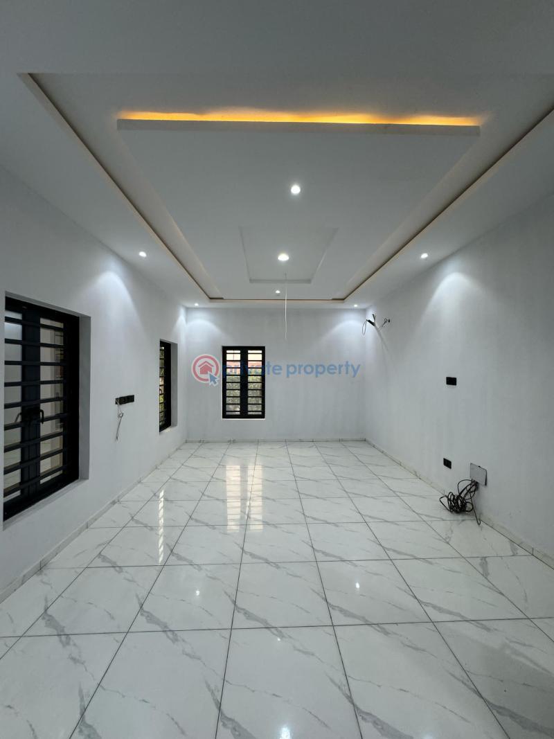 5 bedroom Detached Duplex For Sale Estate Omole Phase 1 Ojodu Lagos - 9