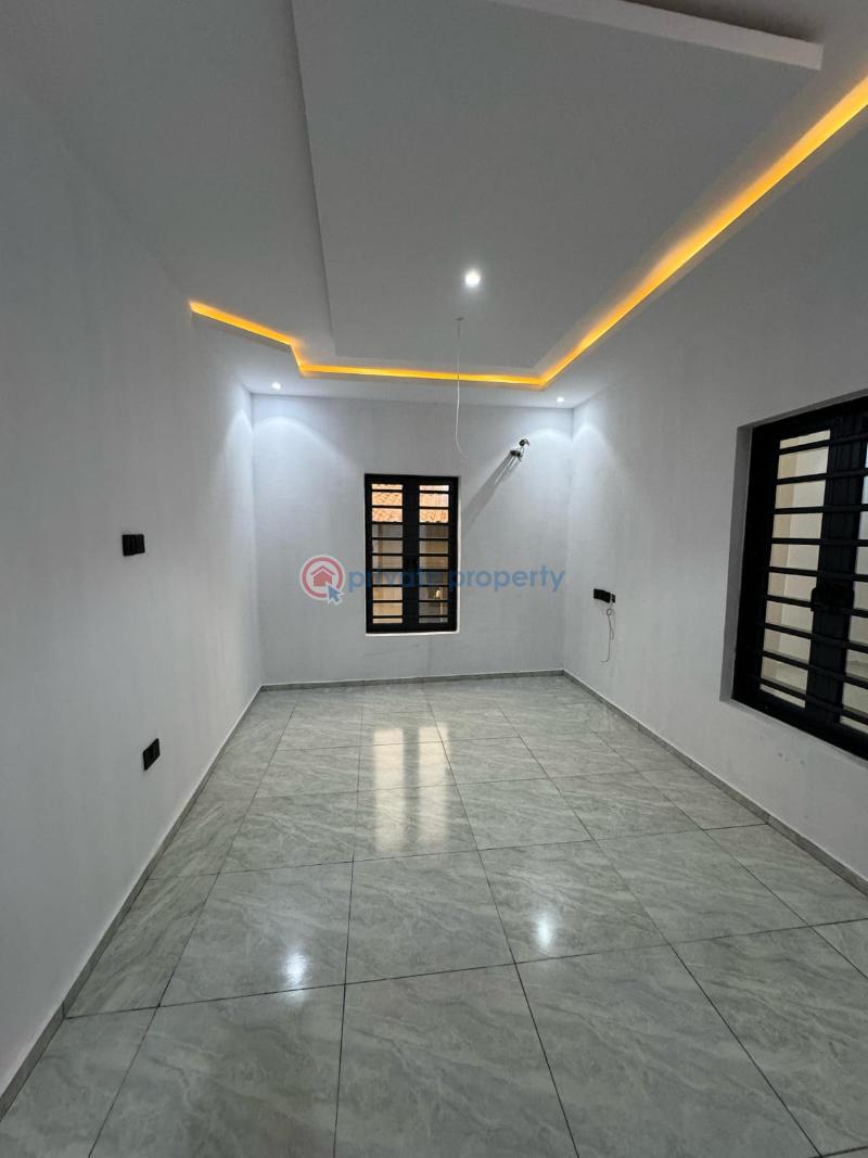 5 bedroom Detached Duplex For Sale Estate Omole Phase 1 Ojodu Lagos - 6
