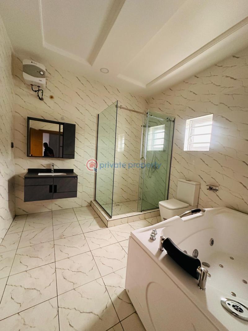 Newly built 5 bedroom fully detached duplex with a bq and terrace roof - 6 5 bedroom Detached Duplex For Sale Magodo GRA Phase 2 Kosofe/Ikosi Lagos - 6