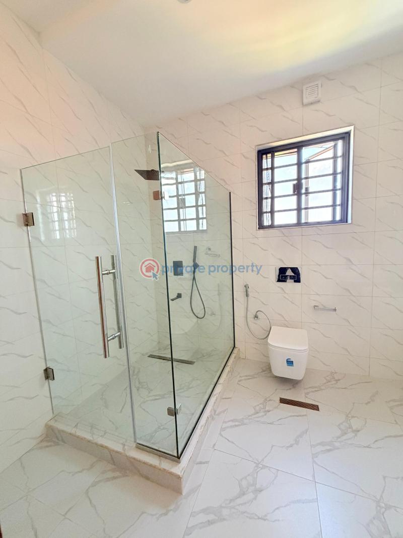 5 bedroom Detached Duplex For Sale Omole Phase 1 Ojodu Lagos - 1