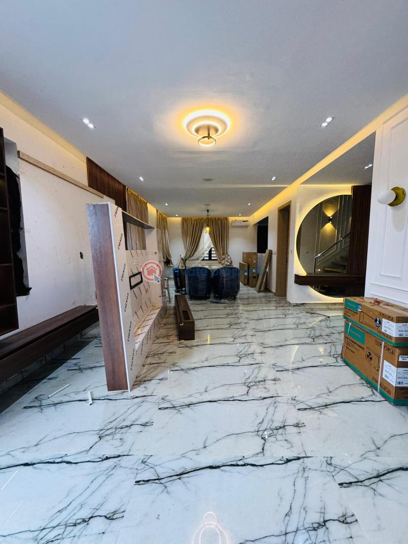 5 bedroom Detached Duplex For Sale Maryland Lagos - 1