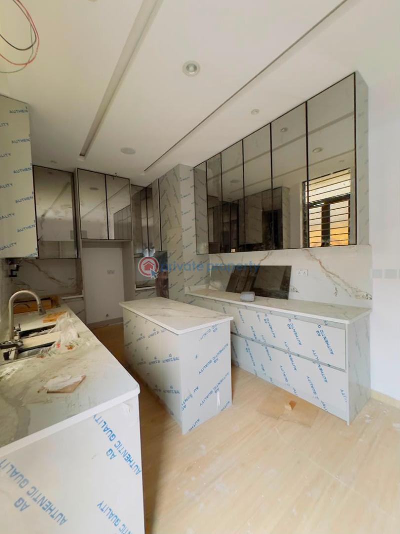 5 bedroom Detached Duplex For Sale Omole Phase 2 Ojodu Lagos - 19