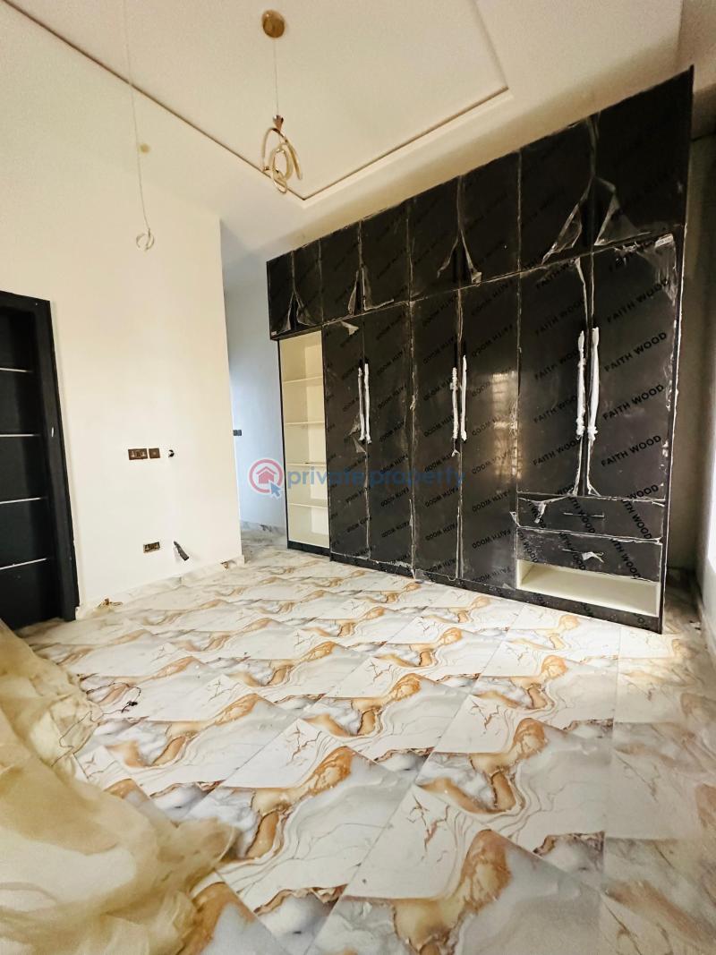 5 bedroom Detached Duplex For Sale Gbagada Lagos - 10