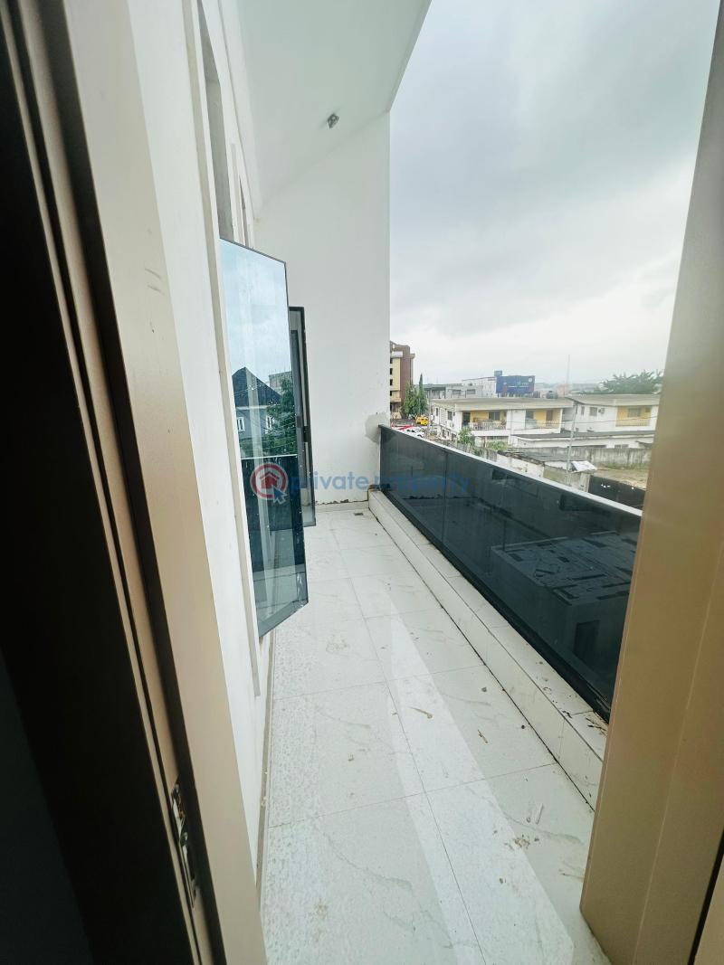 5 bedroom Detached Duplex For Sale Omole Phase 1 Ojodu Lagos - 1