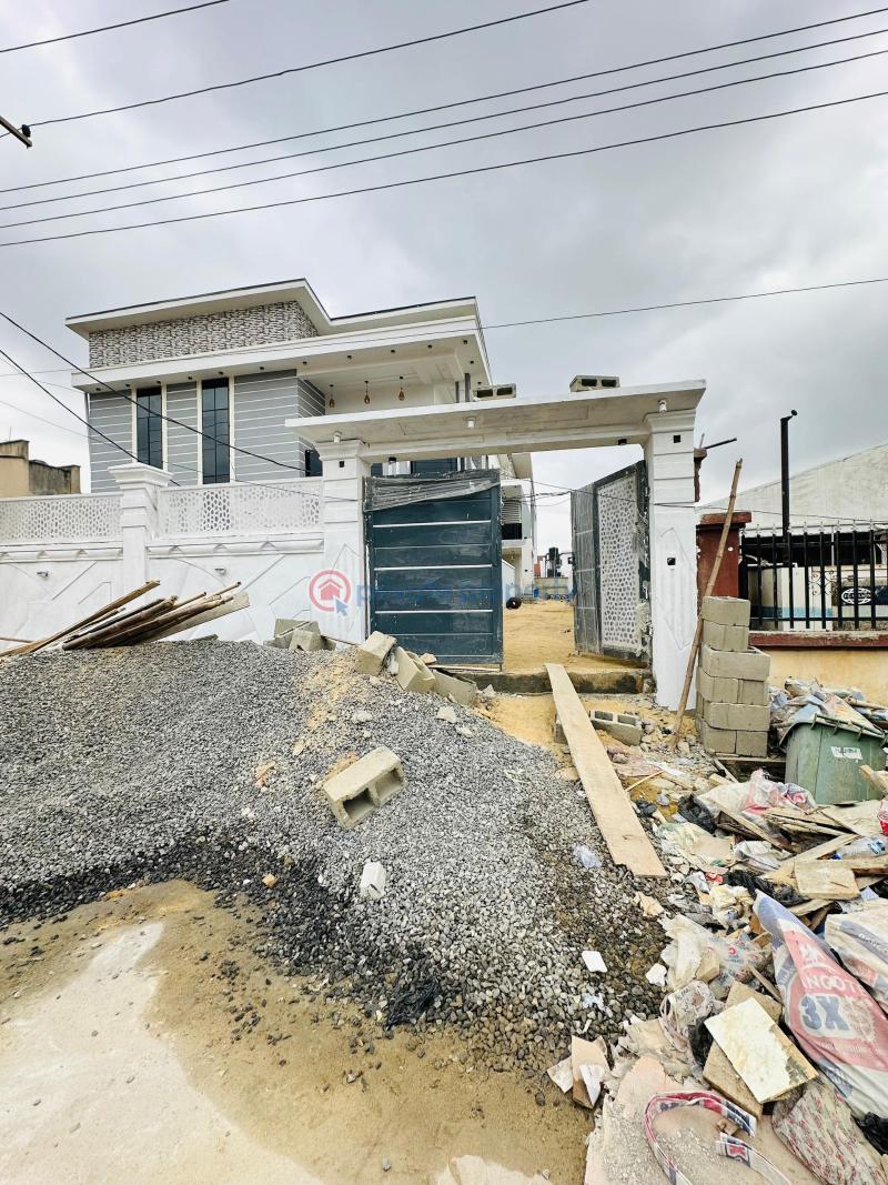 5 bedroom Detached Duplex For Sale Gbagada Lagos - 0