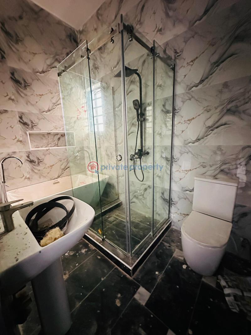 5 bedroom Detached Duplex For Sale Gbagada Lagos - 8