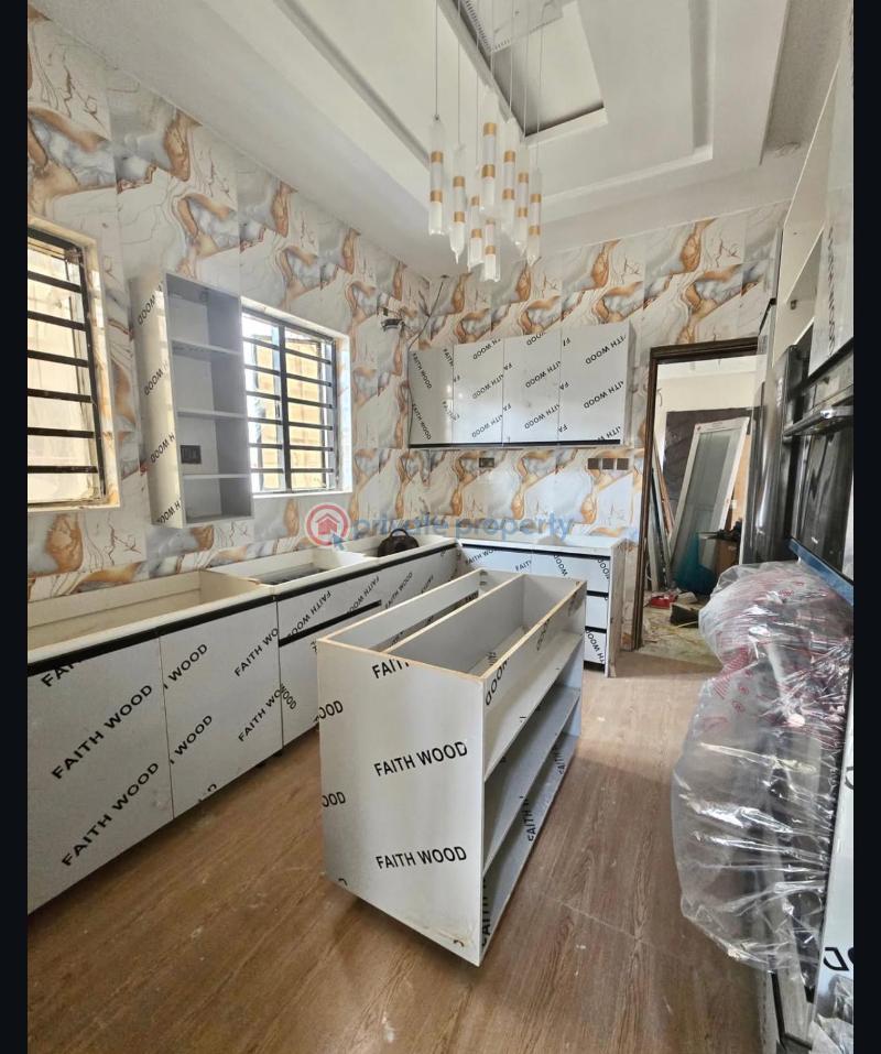 5 bedroom Detached Duplex For Sale Gbagada Lagos - 12