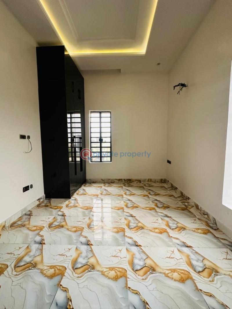 5 bedroom Detached Duplex For Sale Gbagada Lagos - 3
