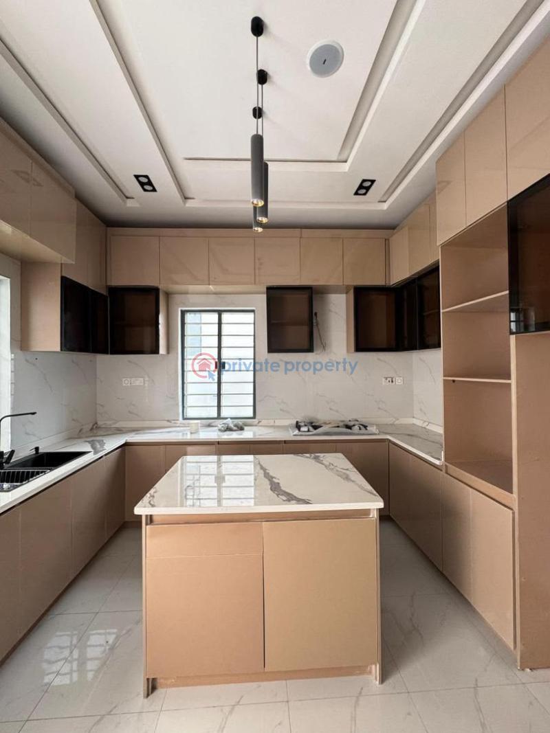 5 bedroom Detached Duplex For Sale Omole Phase 1 Ojodu Lagos - 3