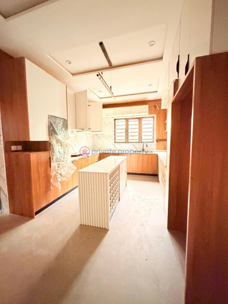 5 bedroom Detached Duplex For Sale Omole Phase 1 Ojodu Lagos - 3