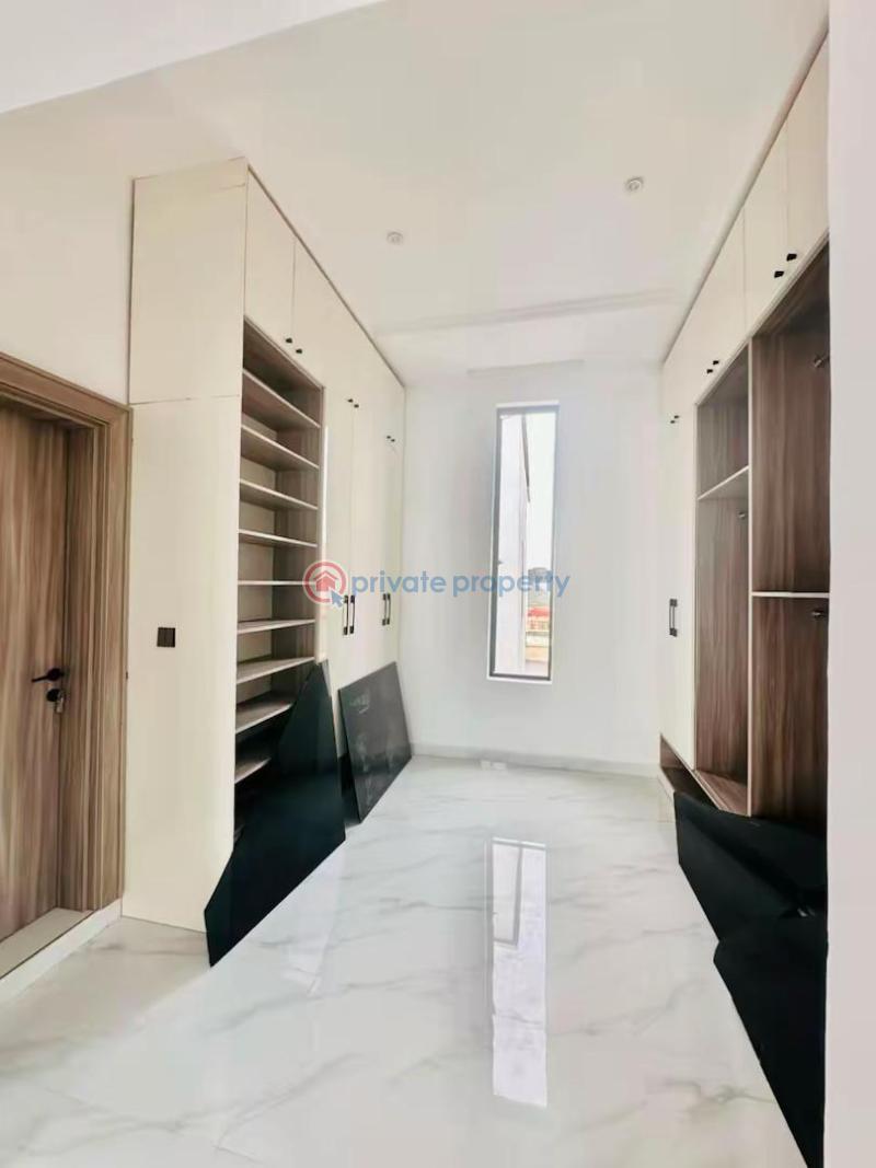 5 bedroom Detached Duplex For Sale Apo Resettlement Apo Abuja Phase 2  - 2