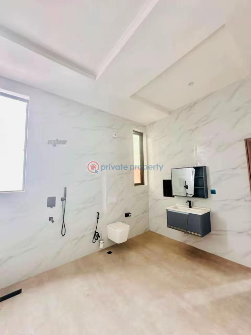 5 bedroom Detached Duplex For Sale Apo Resettlement Apo Abuja Phase 2  - 3