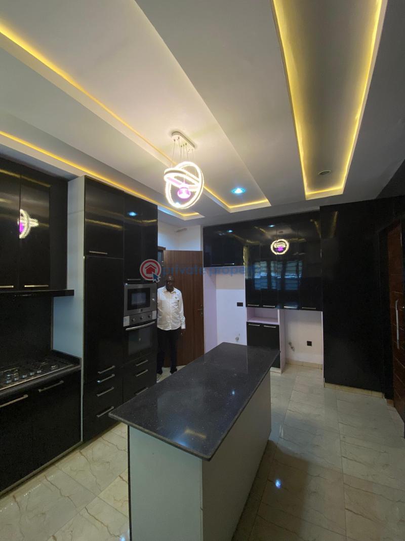 Newly built 5 bedroom fully detached house - 11 5 bedroom Detached Duplex For Sale Osapa Lekki Lagos Osapa London Lekki Lagos - 11