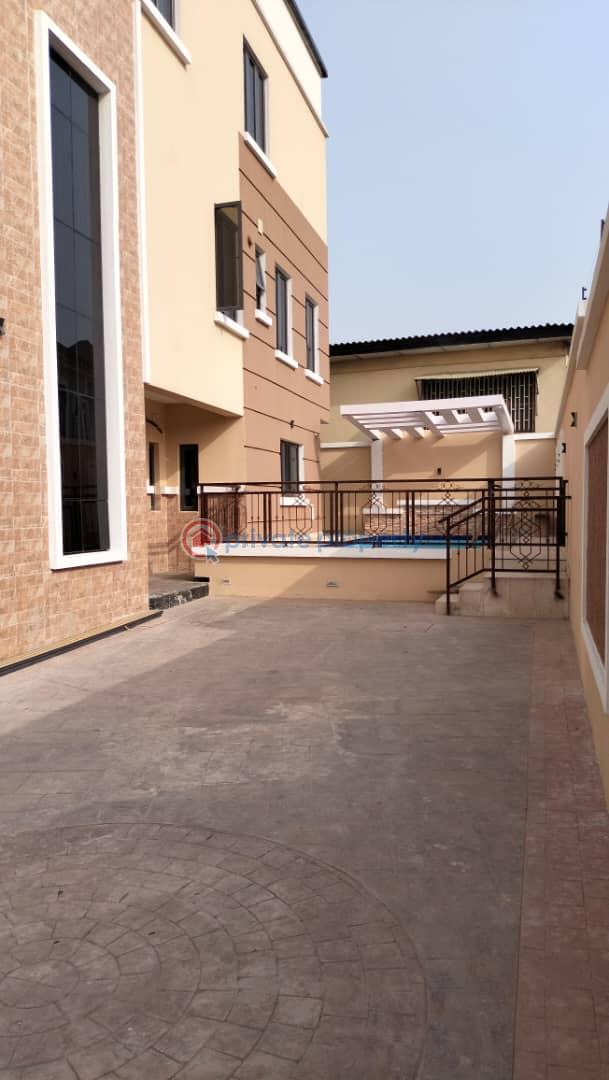 5 bedroom Duplex For Sale Omole Phase 1 Ojodu Lagos - 1