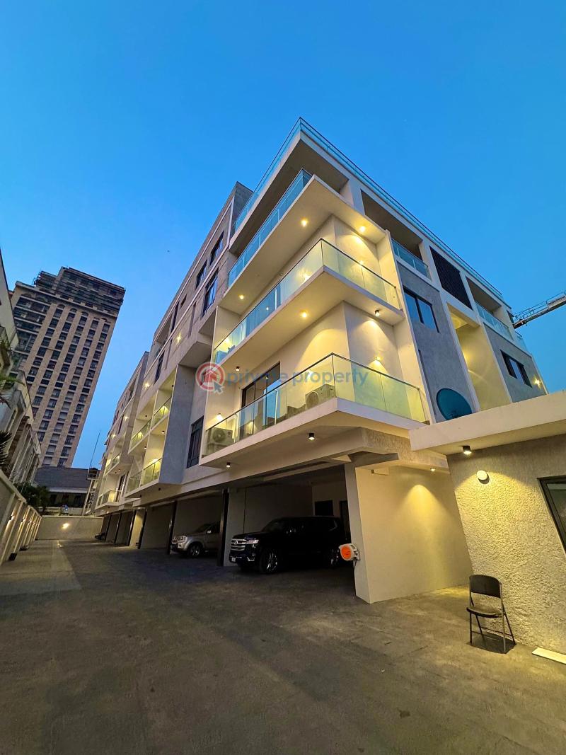 5 bedroom Flat & Apartment For Sale Bourdillon Ikoyi Lagos