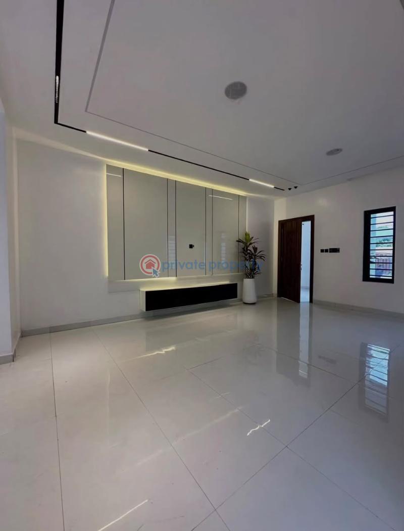 5 bedroom Detached Duplex For Sale Gwarimpa Abuja Phase 3  - 2
