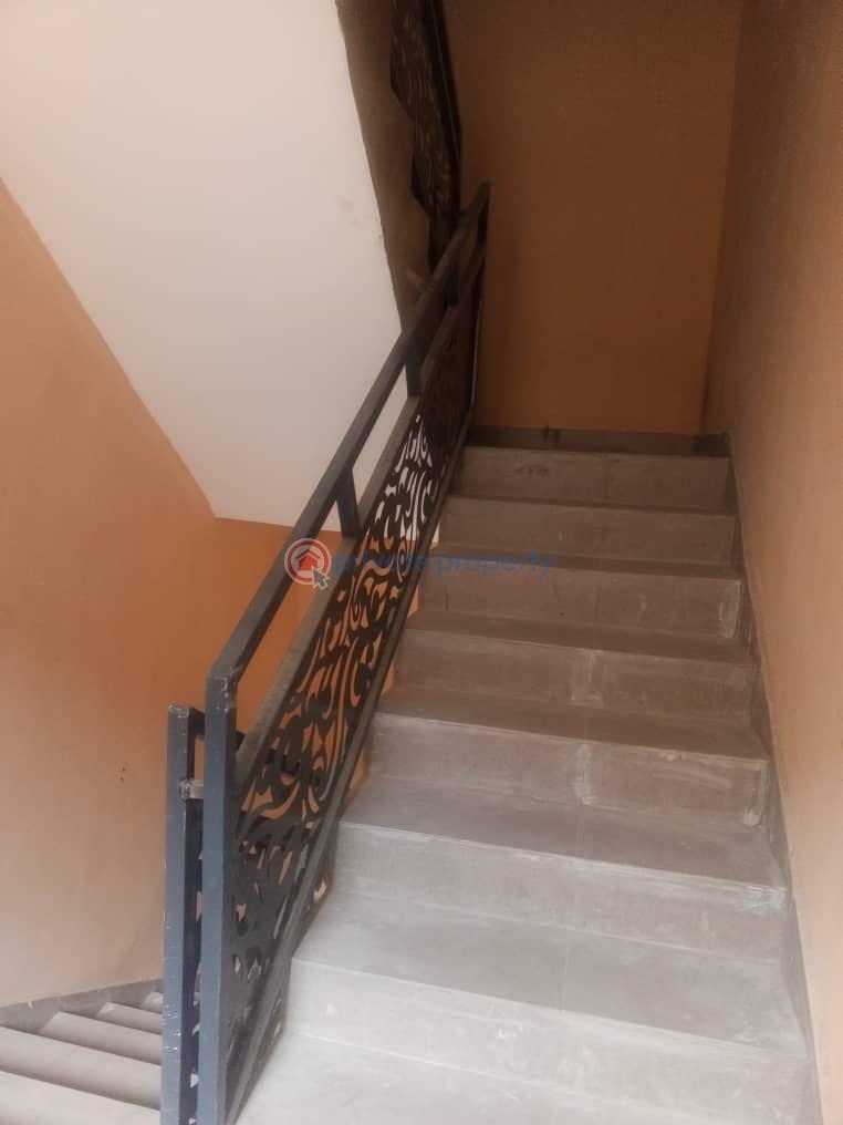 3 bedroom Block Of Flats For Sale Gbagada Lagos - 6
